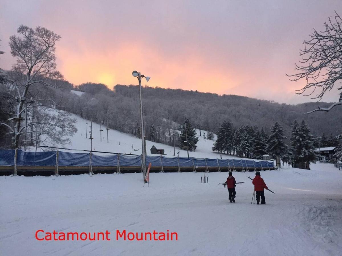 2 Bed Berkshire Getaway Minutes To Jiminy Peak Ski Hancock Eksteriør bilde